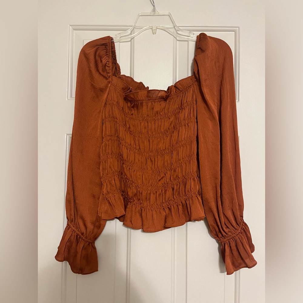 Medium Universal Thread top